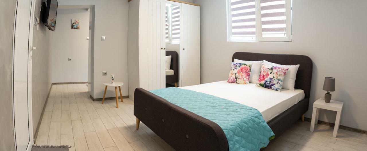 Apartment Morska Street Μπουργκάς Εξωτερικό φωτογραφία