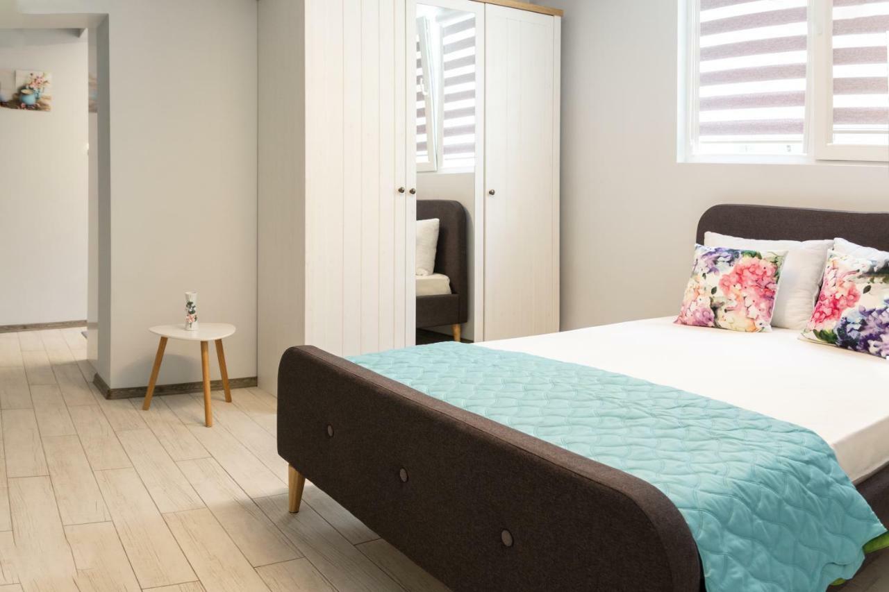 Apartment Morska Street Μπουργκάς Εξωτερικό φωτογραφία